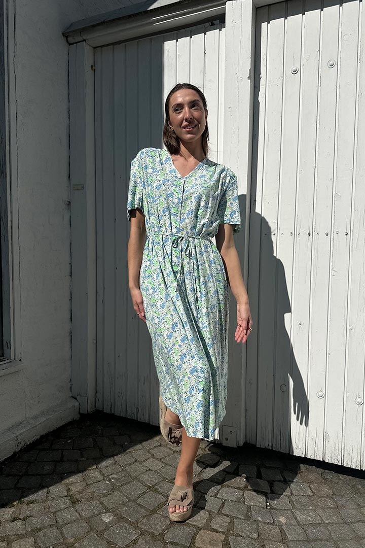 Soft Rebels SRAyla V-Neck Midi Dress Flower Snow White Print